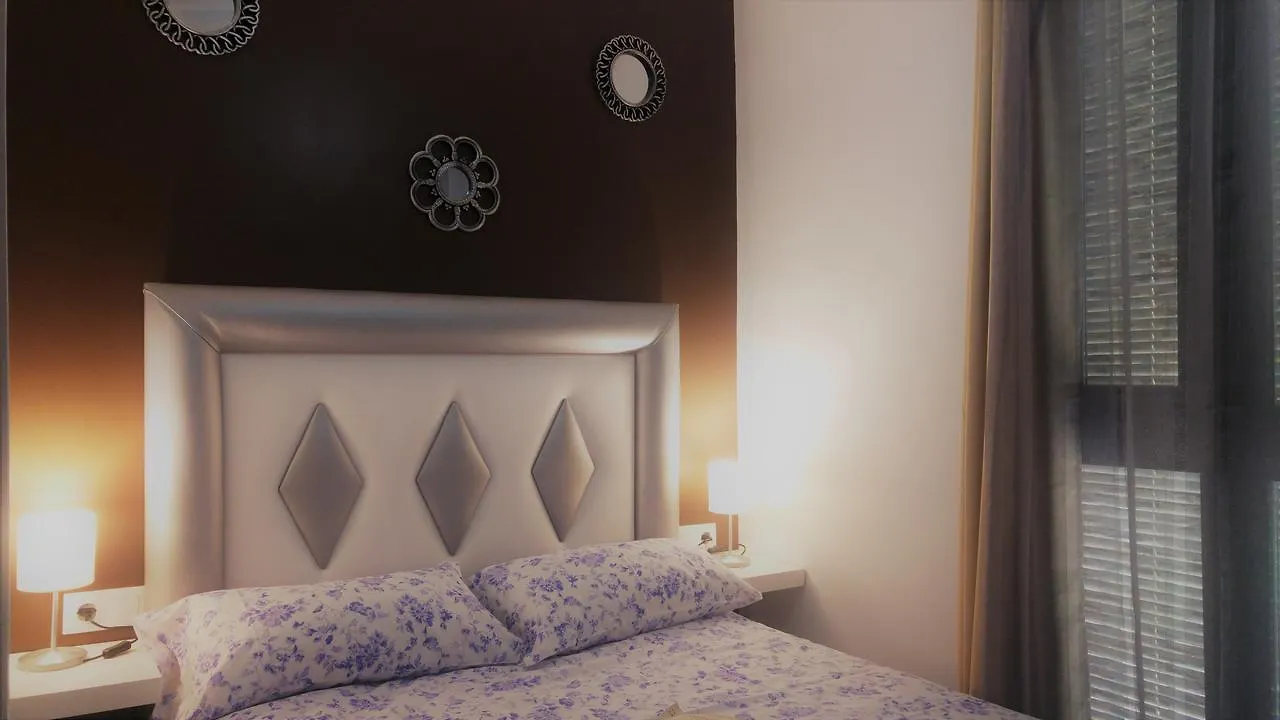 Hospederia V Centenario Estepona Guest house